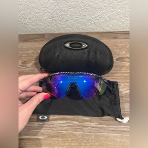 Oakley M2